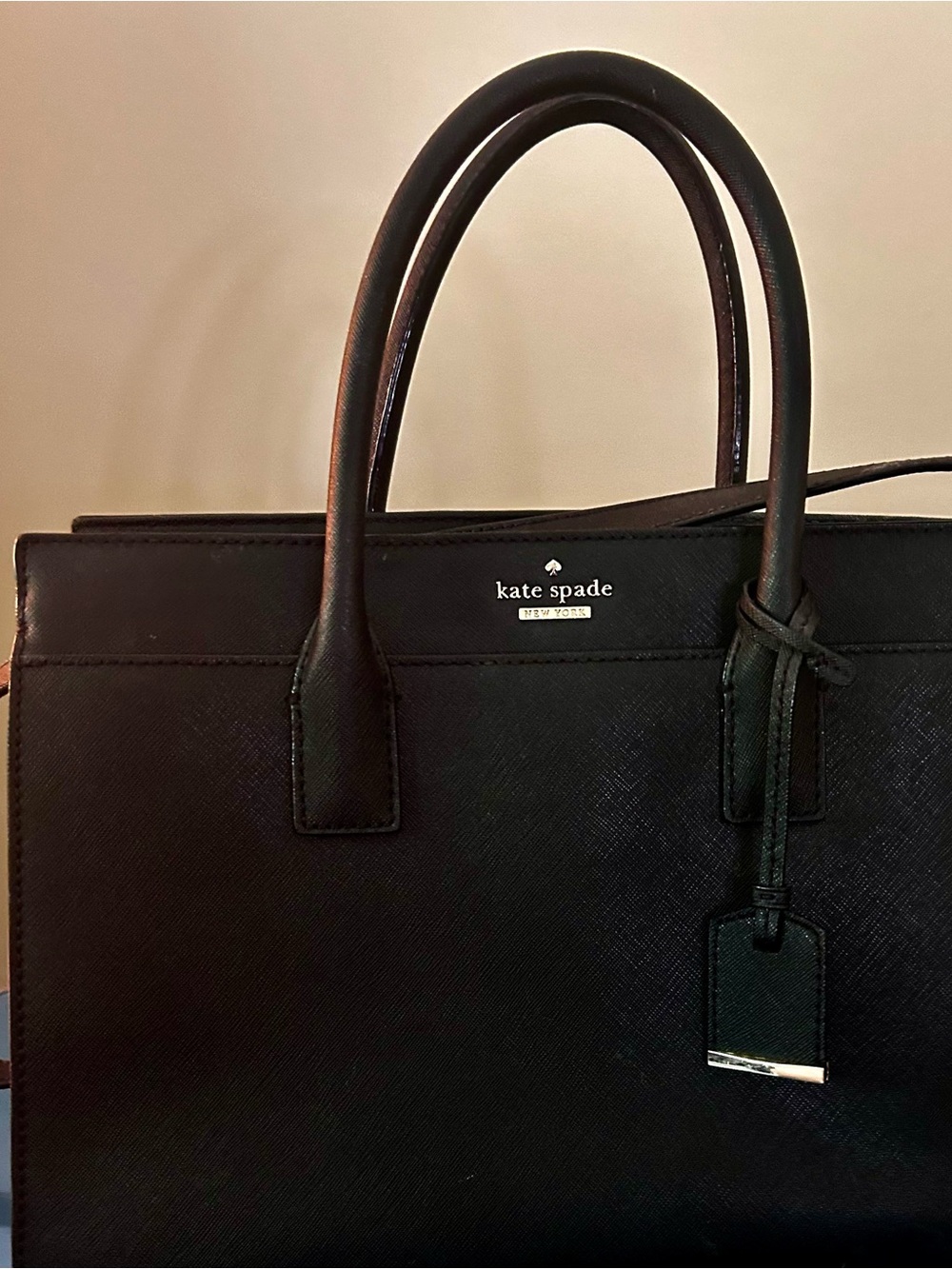 Beautiful Large Kate Spade tote,excellent condition.100% Leather